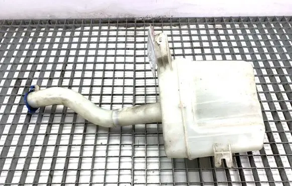 Hyundai Tucson JM Windshield washer fluid reservoir/tank 