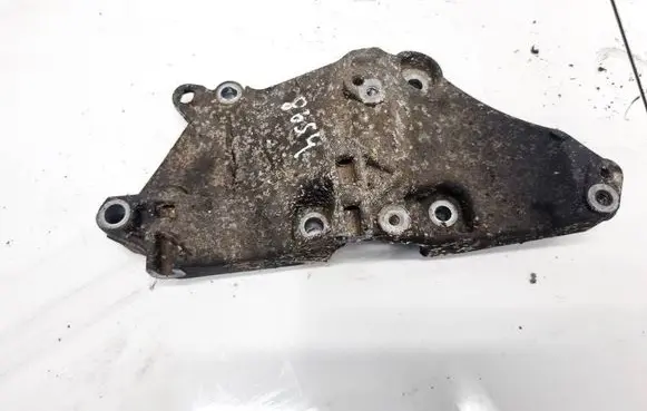 Renault Scenic III - Grand scenic III Engine mounting bracket 8200100148