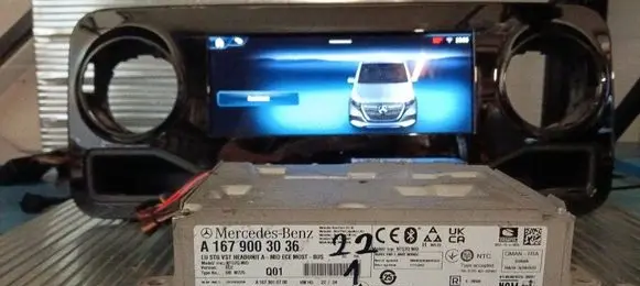 Mercedes-Benz Vito Viano W447 Radio/CD/DVD/GPS head unit A1679003036