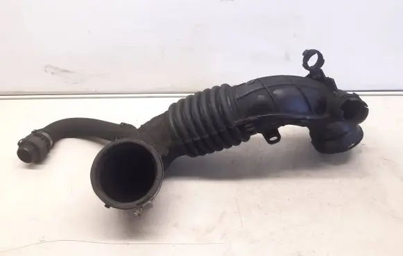 BMW 1 F20 F21 Intercooler hose/pipe 586509