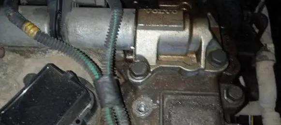 Volvo XC90 Camshaft vanos timing valve 8670422 F34711602