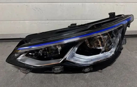 Volkswagen Golf VIII Headlight/headlamp 5H1941059B