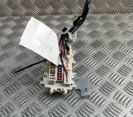 Nissan 370Z Fuse module 243501UX1A