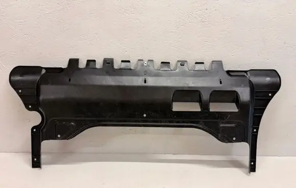 Audi Q3 F3 Engine splash shield/under tray 5QF825235C
