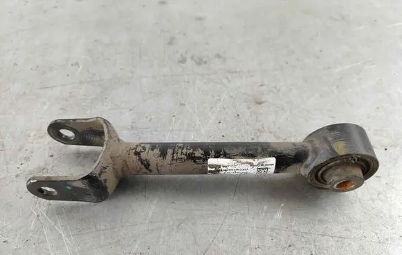 Rear control arm