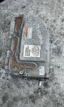Toyota Yaris Voltage converter inverter G920052030