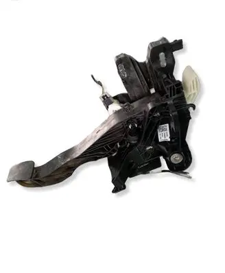 Opel Insignia B Brake pedal 84201831 2461000000000X 662575039
