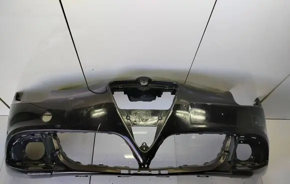 Alfa Romeo Giulietta Front bumper 50541741