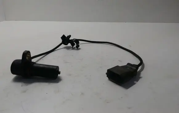 Volkswagen Golf IV Crankshaft position sensor 038907319F