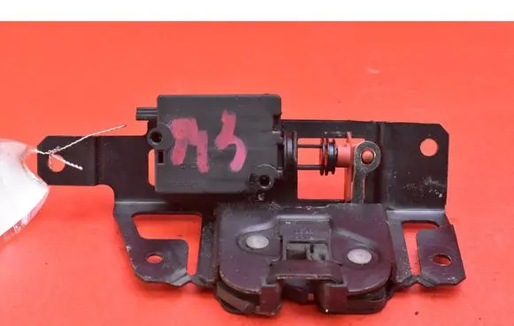 BMW 3 E36 Tailgate/trunk/boot lock/catch/latch 7026192