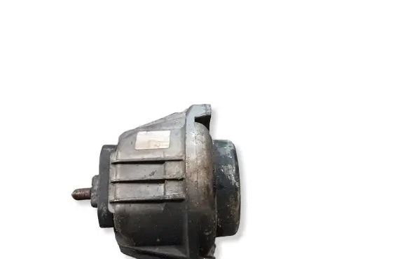 BMW 1 E81 E87 Engine mount bracket 1381112