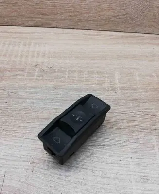 BMW 5 E34 Sunroof switch 8359270