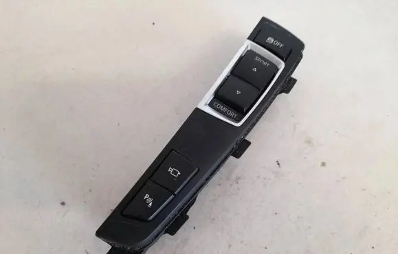 BMW 5 GT F07 ESP (stability program) switch 61319202952 107552-10