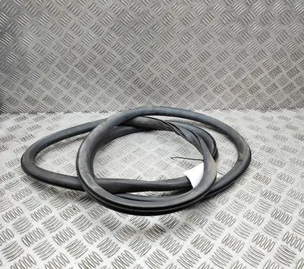 Alfa Romeo Stelvio Rubber seal front door (on door) 6000627084