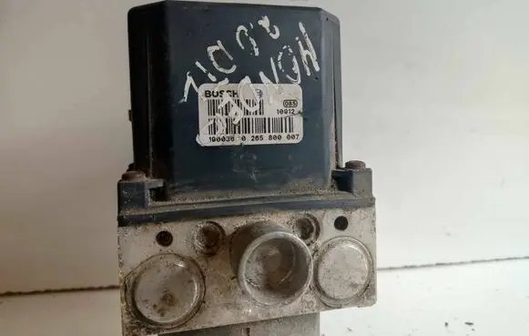 Ford Mondeo Mk III ABS Pump 0265222015 1901621985 1S71-2M110-AE