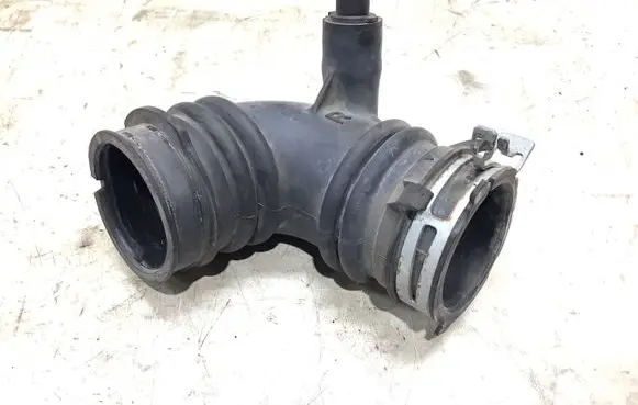 Toyota Yaris Turbo air intake inlet pipe/hose CZ178800Y030 178810Y030