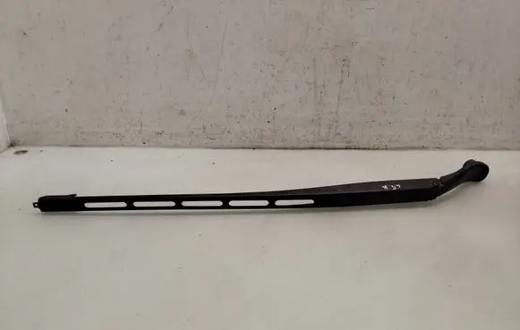 Front wiper blade arm