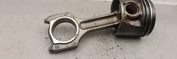 BMW 3 E90 E91 Piston with connecting rod 512X46 X46
