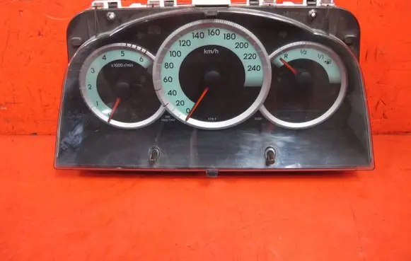 Toyota Corolla Verso AR10 Speedometer (instrument cluster) 838000F092A