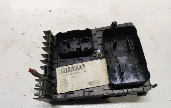 Volkswagen Touran I Fuse box set 1K0937804B 1K0937800G L1T000034