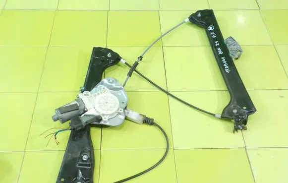 BMW Z4 E85 E86 Front door window regulator with motor 7131120S
