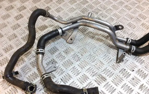 Nissan Navara D23 Engine coolant pipe/hose