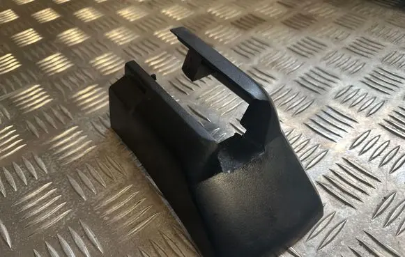 Mercedes-Benz GL X166 Front driver seat rail trim A1669190200