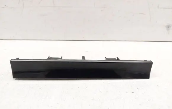 Jaguar XF Dashboard glove box trim Z0973