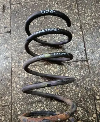Hyundai Santa Fe Front coil spring 