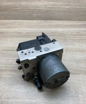BMW 5 E39 ABS Pump 6758969 0265950002 0265225005