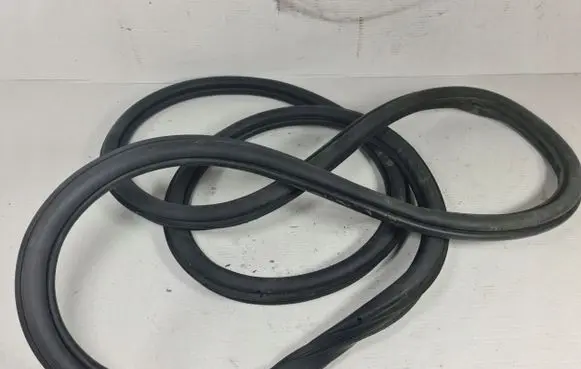 Skoda Kodiaq Rubber seal loading door 
