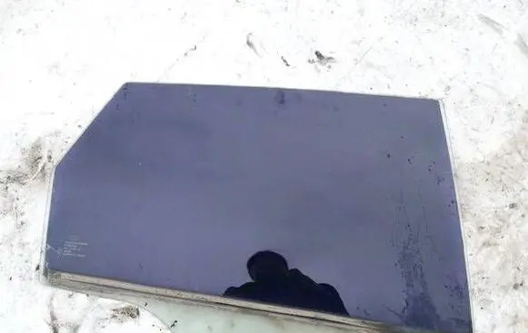 KIA Ceed Rear door window glass as2