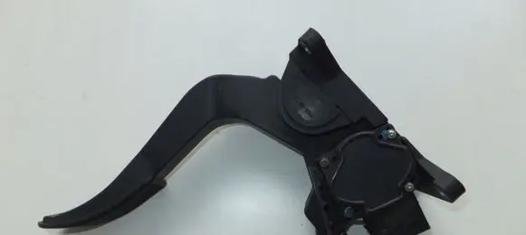 Mercedes-Benz Sprinter W901 W902 W903 W904 Accelerator throttle pedal 9013000504 A9013000504 0281002337
