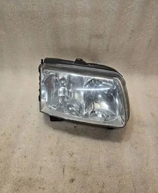 Volkswagen Polo Headlight/headlamp 96383200