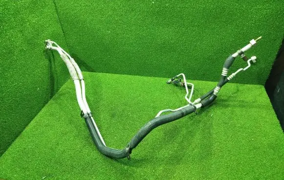 Air conditioning (A/C) pipe/hose