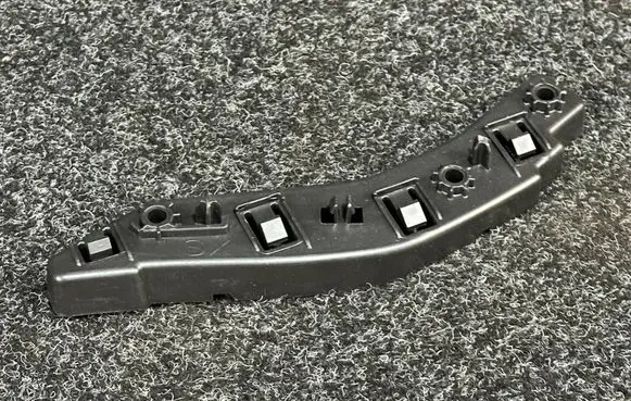 Fiat 500X Front bumper mounting bracket 51937657