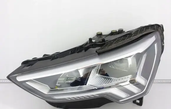 Audi Q3 F3 Headlight/headlamp 83A941035