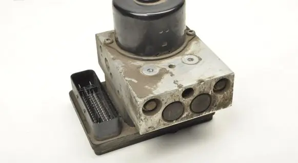 Volvo S60 ABS Pump 30714952