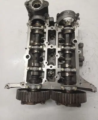 Ford Focus Engine head PBCM5G6090
