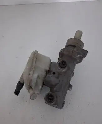 Citroen Xsara Picasso Master brake cylinder 221710