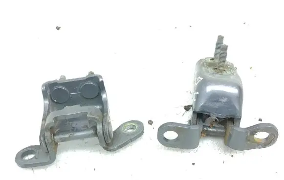 Honda CR-V Rear door hinge set 