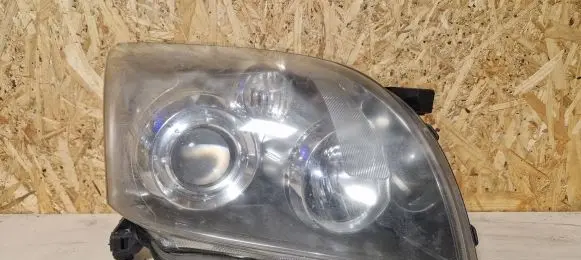 Toyota Avensis T250 Headlight/headlamp 3900078496