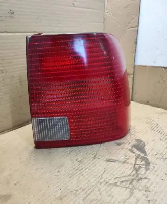 Volkswagen PASSAT B5 Rear/tail lights 3B5945096F