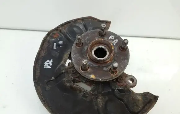 Toyota Avensis T250 Front wheel hub spindle knuckle
