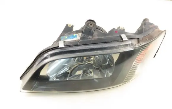 Mitsubishi Space Star Headlight/headlamp MR913169