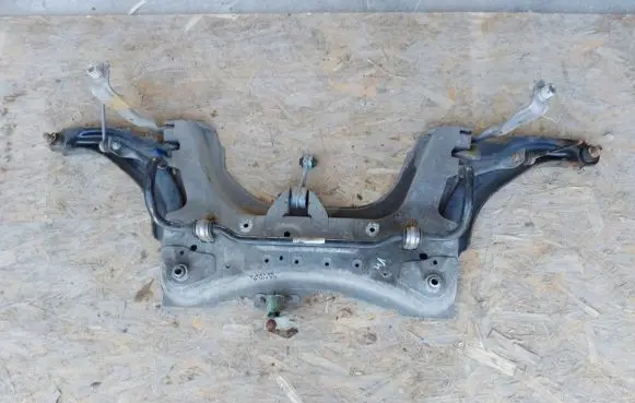 Renault Clio IV Front axle beam 