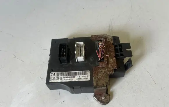 Renault Trafic II (X83) Comfort/convenience module P8200409680 00002918 281179662B