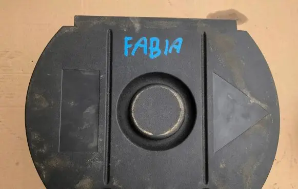 Skoda Fabia Mk1 (6Y) Tool box 