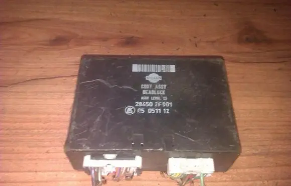 Nissan Primera Other control units/modules 284502f901 05051112