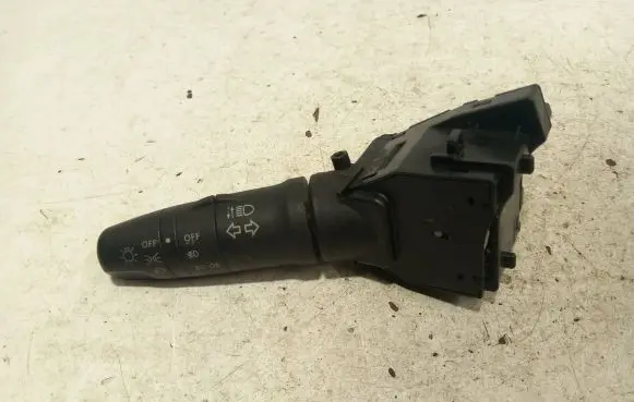 Nissan X-Trail T30 Indicator stalk 25540